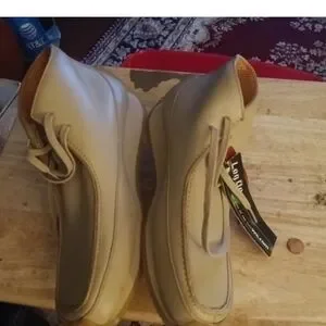 FUBU | Shoes | Extremely Rare Platinum Fubu Fat Albert Beige  display picture 3